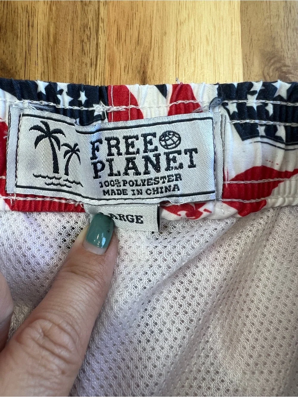 Free Planet Men’s Large Patriotic Floral Swim Trunks Red White Blue Lined Shorts